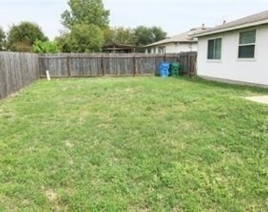 218 Jennifer Ln - Photo Thumbnail 37