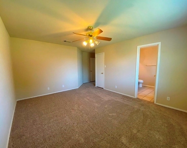 218 Jennifer Ln - Photo Thumbnail 35