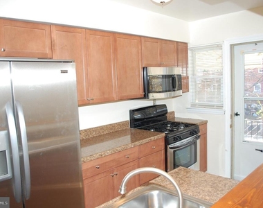 1707 Pin Oak Road - Photo Thumbnail 5