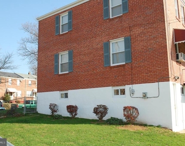 1707 Pin Oak Road - Photo Thumbnail 3
