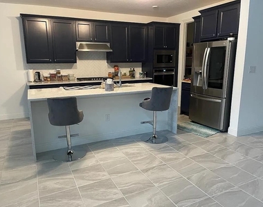1228 Brasano Pl - Photo Thumbnail 28