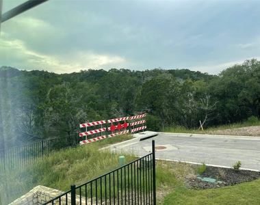 1228 Brasano Pl - Photo Thumbnail 2
