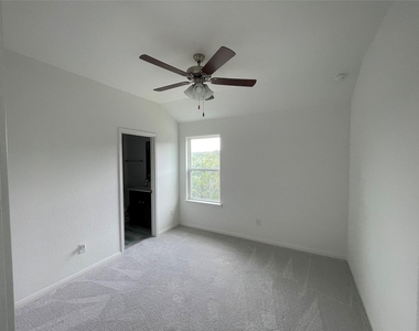 1228 Brasano Pl - Photo Thumbnail 24