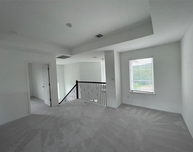 1228 Brasano Pl - Photo Thumbnail 17