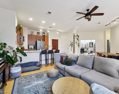 1209 N Charles Street - Photo Thumbnail 3