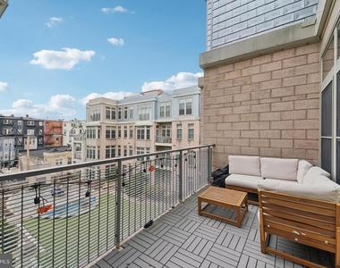 1209 N Charles Street - Photo Thumbnail 18