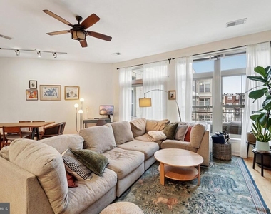 1209 N Charles Street - Photo Thumbnail 2