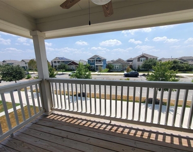 1158 Esplanade Pkwy - Photo Thumbnail 16