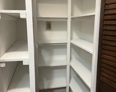 1007 Lee Jackson Drive - Photo Thumbnail 17