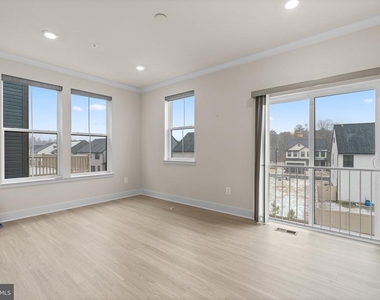 7638 Quartzite Lane - Photo Thumbnail 14