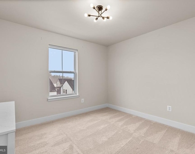 7638 Quartzite Lane - Photo Thumbnail 25