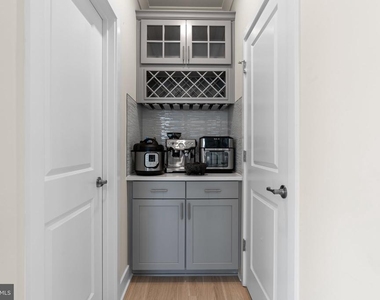 7638 Quartzite Lane - Photo Thumbnail 10