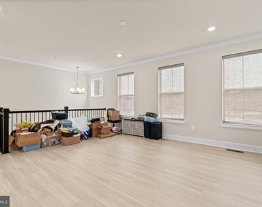7638 Quartzite Lane - Photo Thumbnail 3