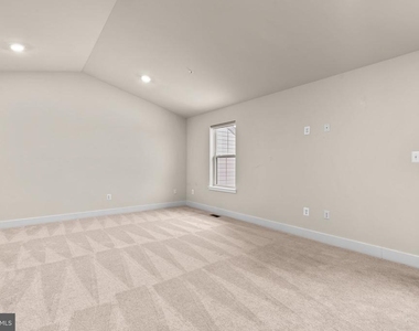7638 Quartzite Lane - Photo Thumbnail 29