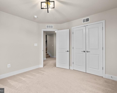 7638 Quartzite Lane - Photo Thumbnail 24