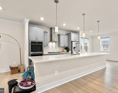 7638 Quartzite Lane - Photo Thumbnail 6