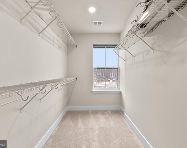 7638 Quartzite Lane - Photo Thumbnail 20