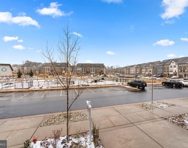 7638 Quartzite Lane - Photo Thumbnail 37