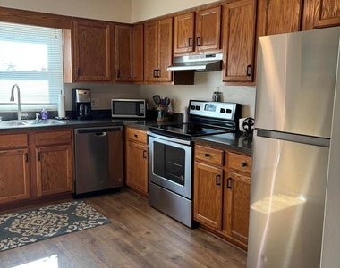 37285 Martin Street - Photo Thumbnail 3