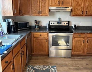 37285 Martin Street - Photo Thumbnail 2