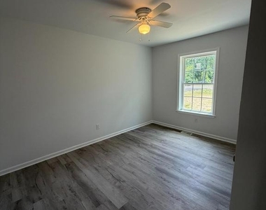461 Millchop Lane - Photo Thumbnail 9