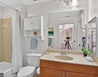 1390 Kenyon Street Nw - Photo Thumbnail 12