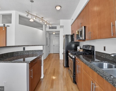 1390 Kenyon Street Nw - Photo Thumbnail 5