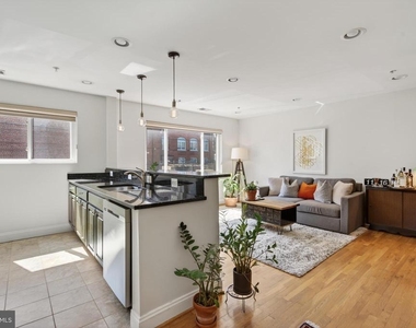 804 Taylor Street Nw - Photo Thumbnail 5