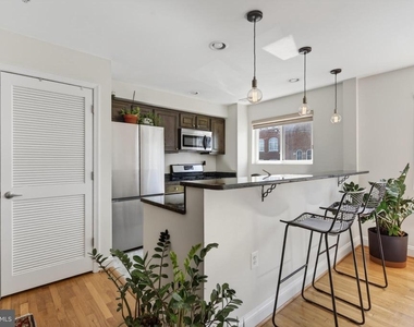804 Taylor Street Nw - Photo Thumbnail 4
