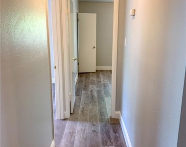 1604 Holstein Dr - Photo Thumbnail 11