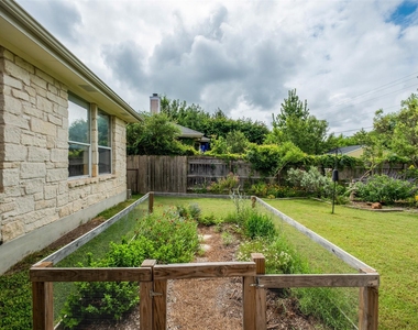 16853 Tortoise St - Photo Thumbnail 34