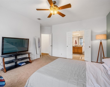 16853 Tortoise St - Photo Thumbnail 24