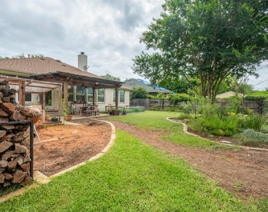 16853 Tortoise St - Photo Thumbnail 29