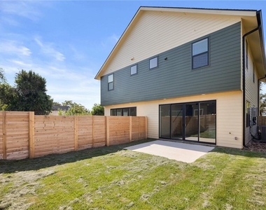 914 Taulbee Ln - Photo Thumbnail 21