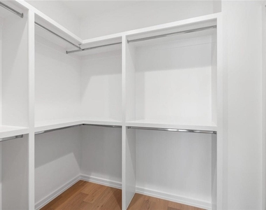 914 Taulbee Ln - Photo Thumbnail 14