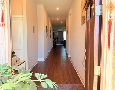 1224 Leaning Oak Ln - Photo Thumbnail 3