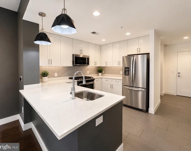 50 Florida Avenue Ne - Photo Thumbnail 3