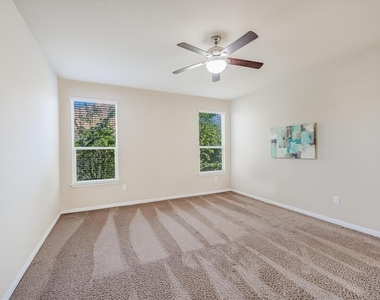 141 Serrano St - Photo Thumbnail 9