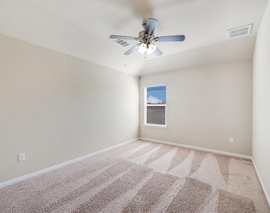 141 Serrano St - Photo Thumbnail 16