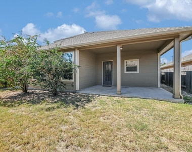 141 Serrano St - Photo Thumbnail 18
