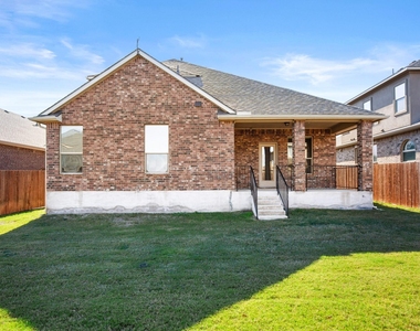 16440 Pienza Dr - Photo Thumbnail 25