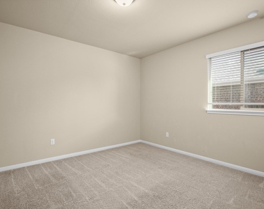 16440 Pienza Dr - Photo Thumbnail 17