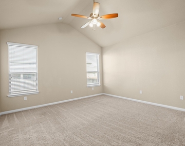 16440 Pienza Dr - Photo Thumbnail 20