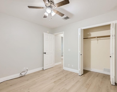 201 Orchard Way - Photo Thumbnail 18