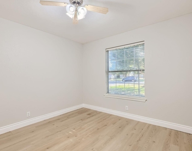 201 Orchard Way - Photo Thumbnail 22