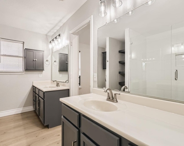 201 Orchard Way - Photo Thumbnail 15