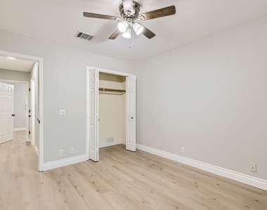 201 Orchard Way - Photo Thumbnail 19