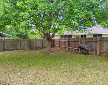 13312 Chasewood Cv - Photo Thumbnail 21