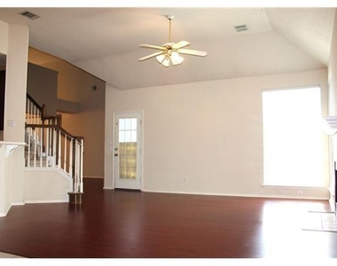 13312 Chasewood Cv - Photo Thumbnail 4