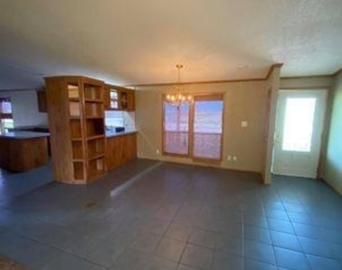 81 Roots Rd - Photo Thumbnail 3